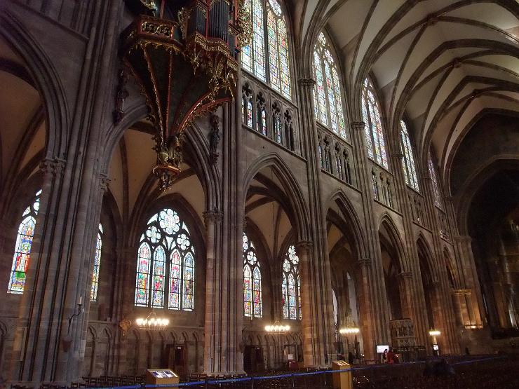 Nef de la Cathédrale de Strasbourg achevée en 1275